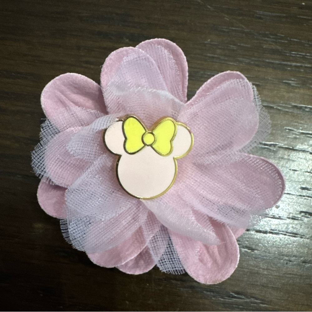 Pink Disney Parks Minnie Mouse Flower Flair Pin Lapel